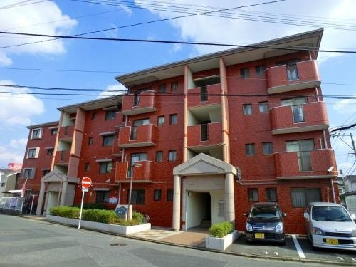 福岡市博多区板付５丁目の賃貸マンションのエントランス|エントランス写真