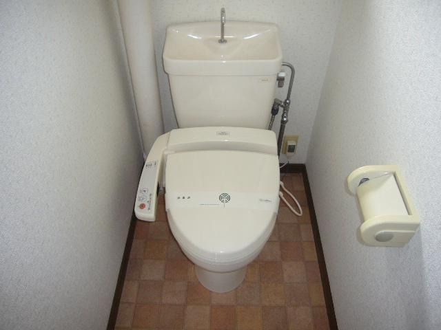福岡市博多区板付５丁目の賃貸マンションのトイレ|物件の画像8