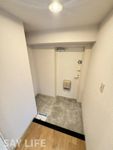 エクセレンス青山の玄関