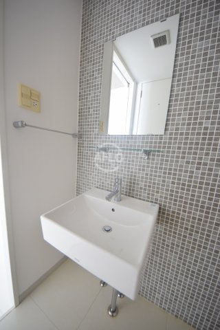 クレグラン南船場の洗面所|クレグラン南船場　おしゃれ洗面