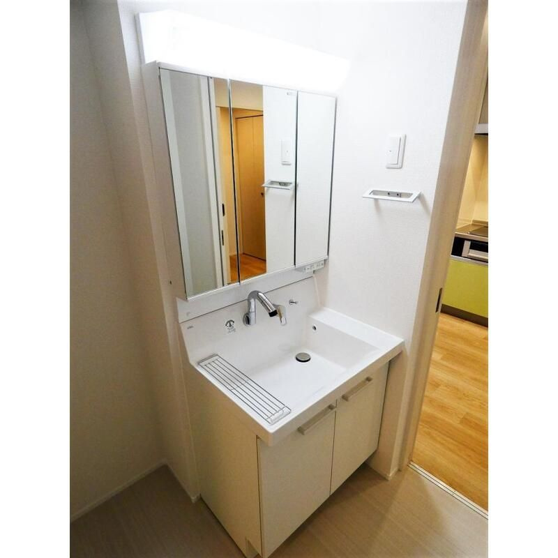 ジュノス豊玉TOKYOZERO EMISSION HOUSEの洗面所