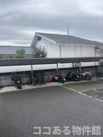 プリマヴェーラ妙法寺の駐車場|駐輪場、バイク置場