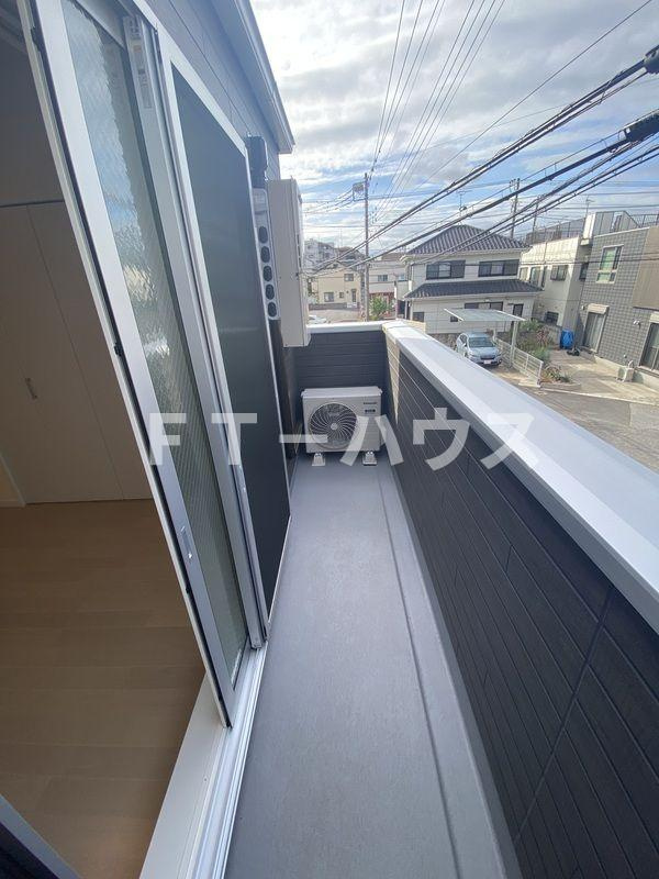 ルノン新検見川のバルコニー