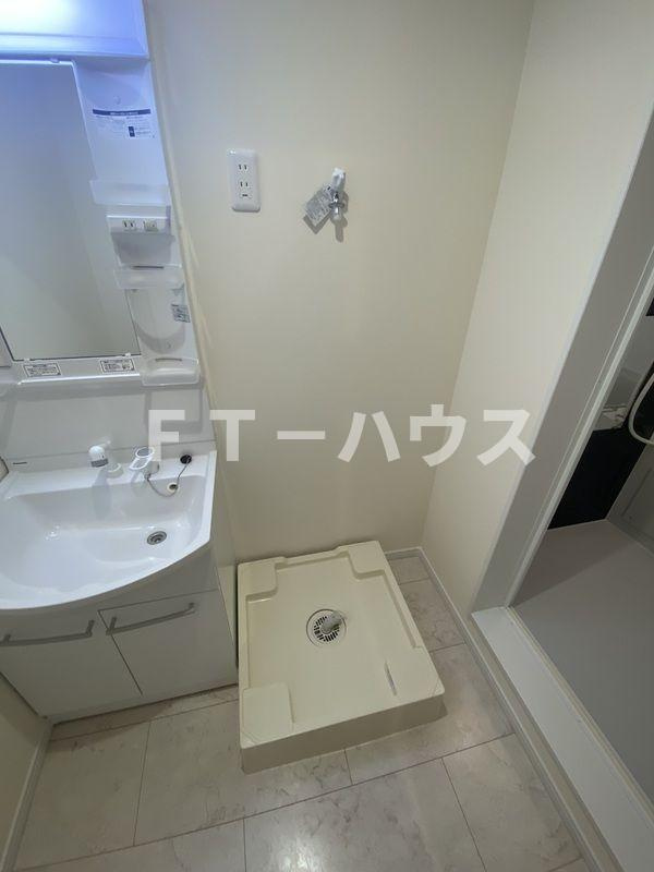 ルノン新検見川の洗面所