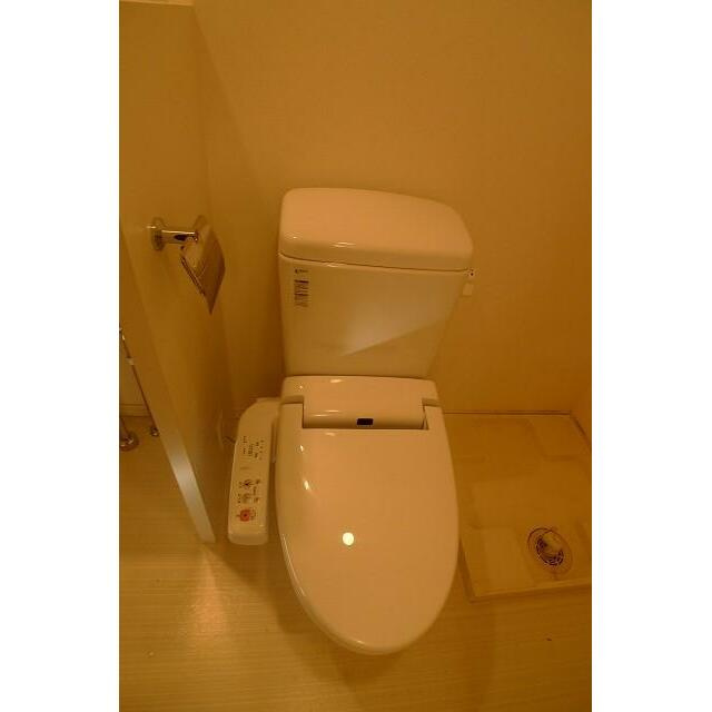 Verona門前仲町Lussoのトイレ