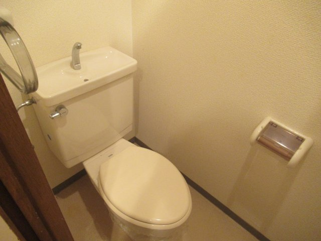 ハイツ西本町のトイレ
