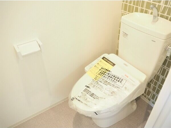 オープンブルーム八田StationFrontのトイレ|清潔感のあるトイレです