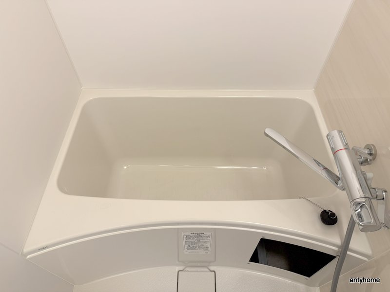 コンフォリア新大阪宮原Q　仲介手数料無料の浴室