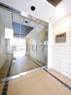 エムエー大口マンションのエントランス