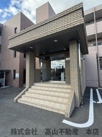 ロイヤルパークタウンBのエントランス