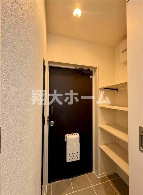 ストーク両国秀山の玄関