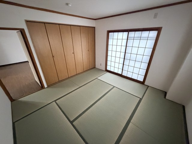 高井田西ハイツの和室