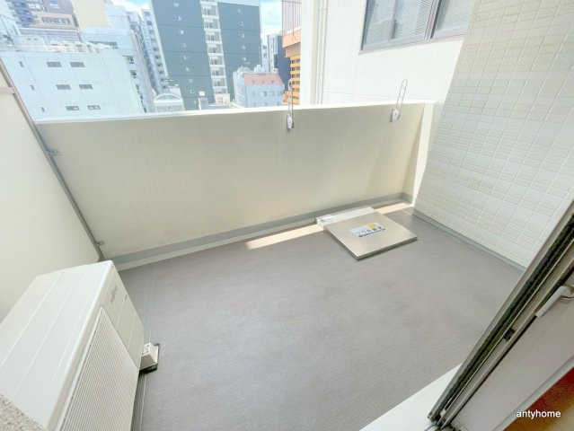 ラクラス長堀橋　仲介手数料無料のバルコニー