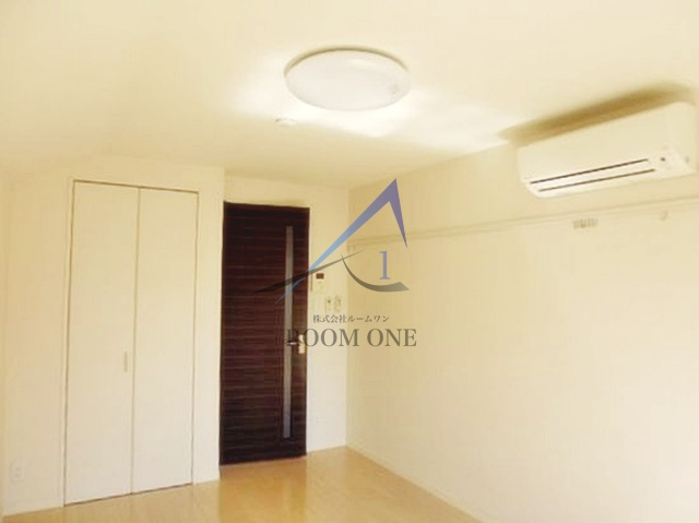 親和レジデンスの居間・リビング|洋室のお部屋です。