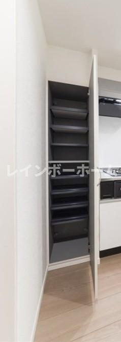 KAHALE松戸A　仲介手数料（賃料の1.10ヵ月）の50％OFF対象物件！の玄関