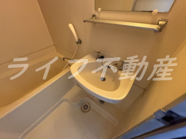 ライブ今里の洗面所|洗面所です