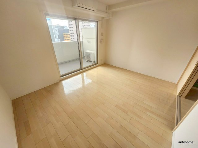 ラクラス長堀橋　仲介手数料無料の洋室