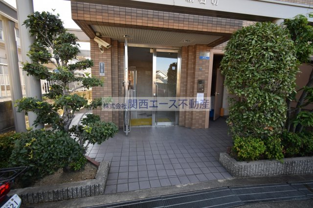 【エントランス】 | アムール新石切