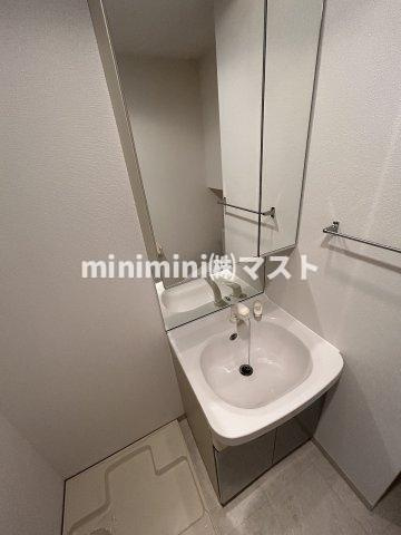 大阪市西区京町堀２丁目の賃貸マンションの洗面所