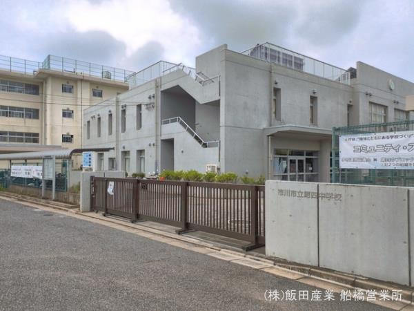 市川市本北方３丁目７０４番の前面道路含む現地写真|市川市立第四中学校まで1000m