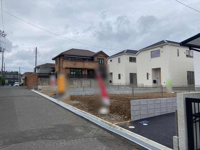 松戸市小金原　第２７の前面道路含む現地写真