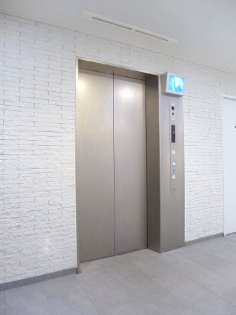 ParkAxis新御徒町Eastの設備|モニター付で鍵がないと作動しないセキュリティエレベーター