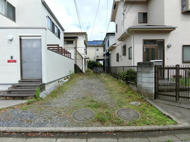 松戸市　常盤平西窪町戸建て　二世帯住居の庭