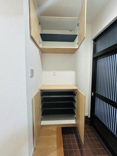 松戸市五香西４丁目２０－８のその他|【玄関】収納の中の様子です。