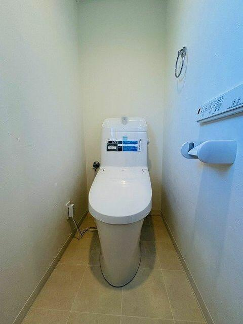 柏市大井１３５－１７のトイレ|２階トイレも新品です。