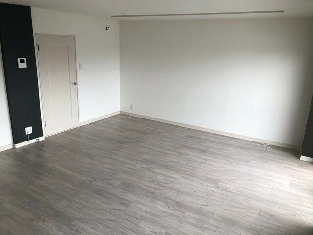船橋ハイツ４号棟の洋室