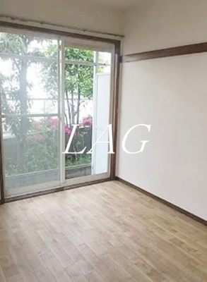 【居間・リビング】 | シャローム南品川 | 洋室のお部屋です。