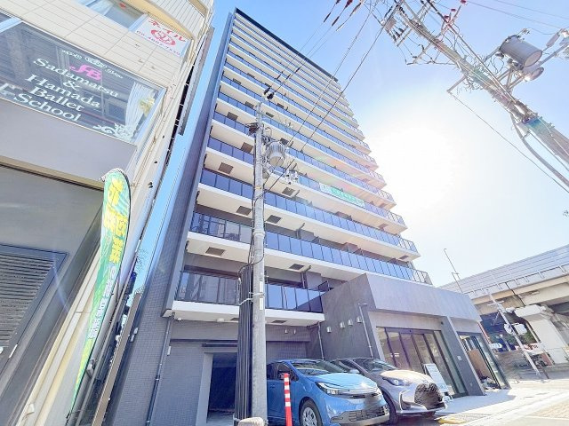 コンフォリア・リヴ東三国駅前ソルテラスの外観