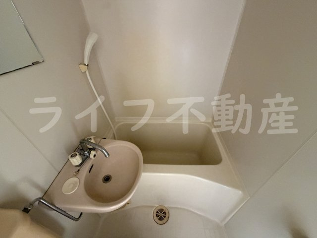 トマトハイツ菱屋西の浴室|きれいなお風呂です
