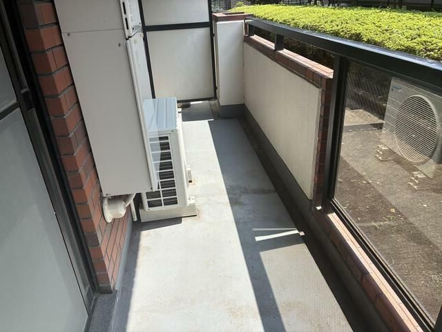エクロール蓮根のバルコニー