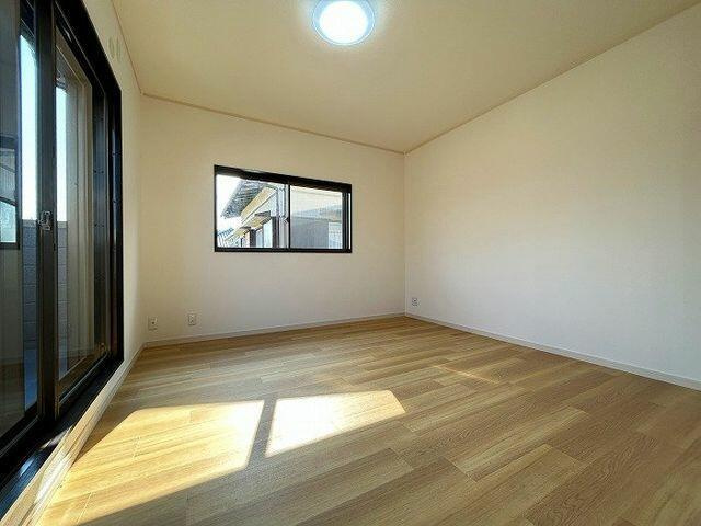 沼津市大岡の中古一戸建|「２階南西洋室」南向きで日当…