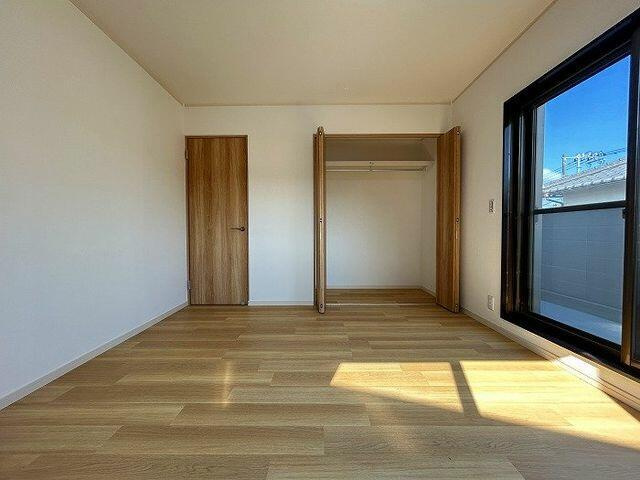 沼津市大岡の中古一戸建|「２階南西洋室」約６帖