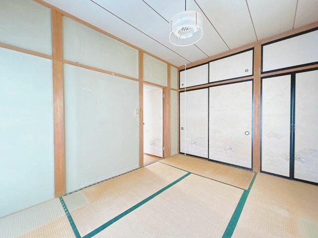 富士宮市外神の中古一戸建|２階６帖和室