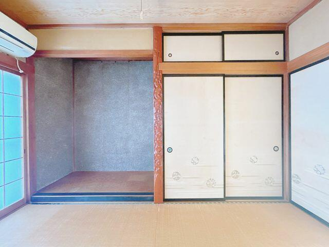 富士宮市外神の中古一戸建|１階６帖和室収納・床の間