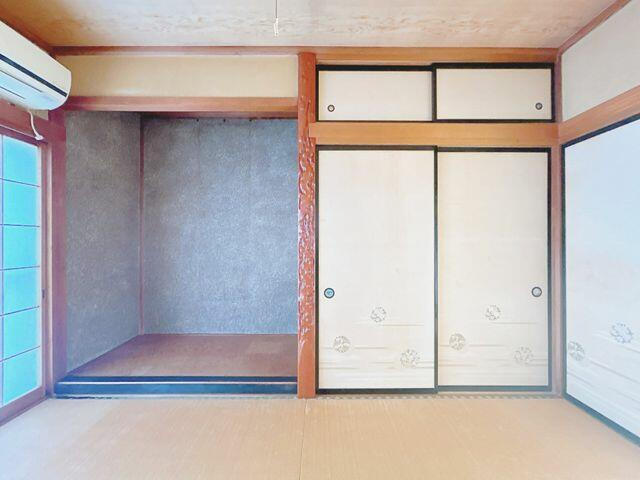 富士宮市外神の中古一戸建|１階６帖和室収納・床の間