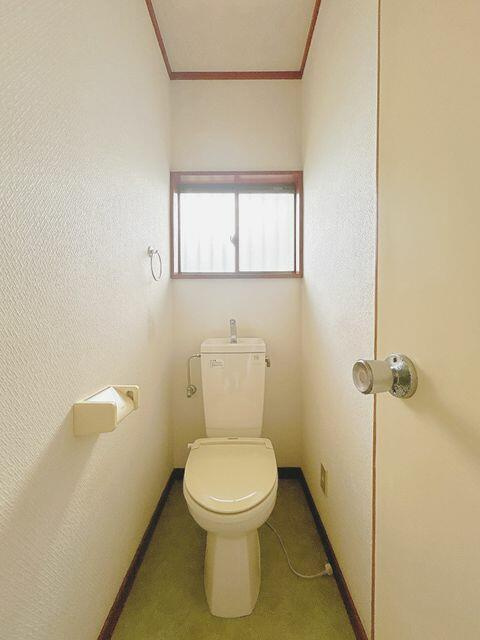 富士宮市外神の中古一戸建|トイレ
