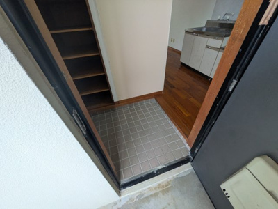 【玄関】 | サンコート本町