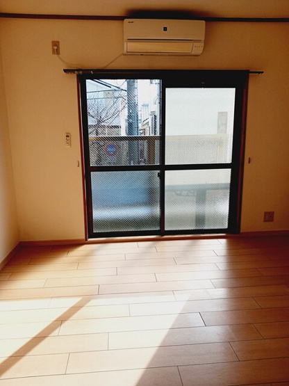 【居間・リビング】