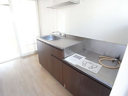 神戸市東灘区住吉山手２丁目のアパートのキッチン