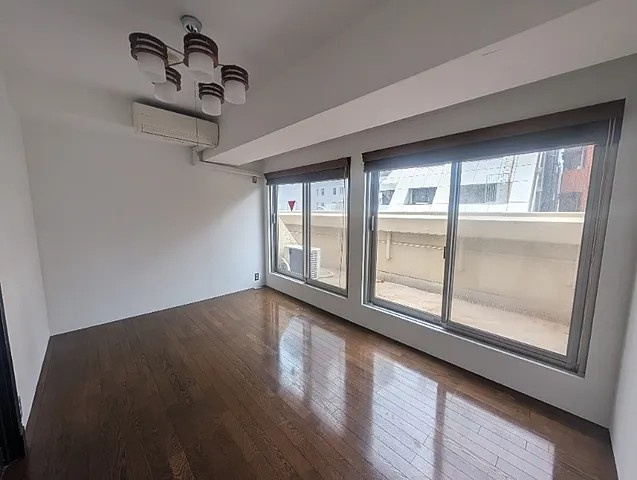 神戸市中央区御幸通３丁目の賃貸マンションの居間・リビング