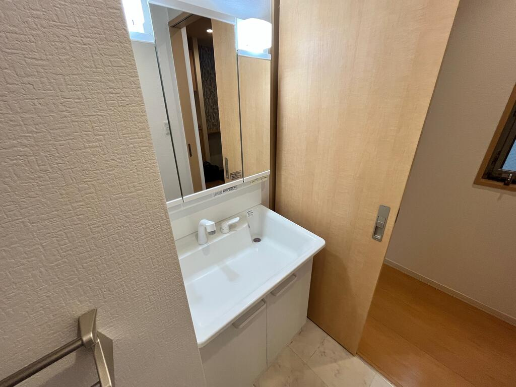 サンフロール楠の洗面所