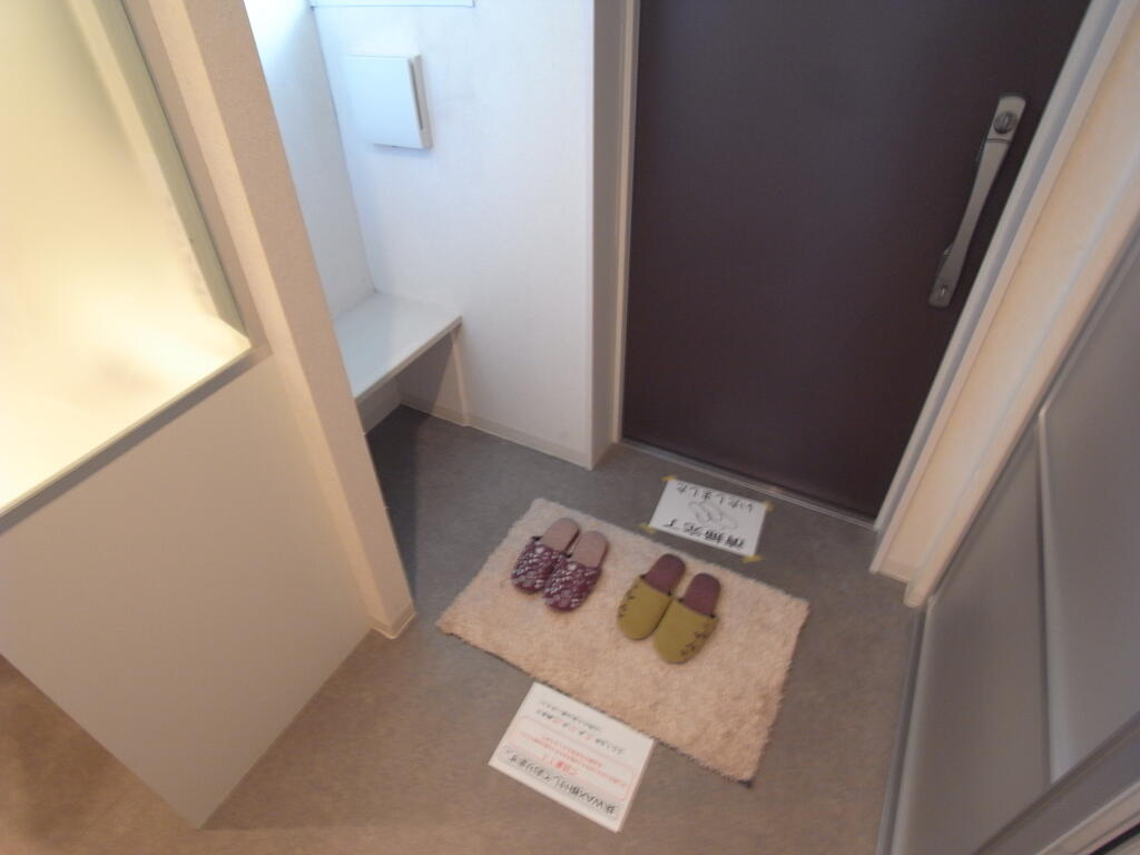 オーチャードアレー山手通の玄関