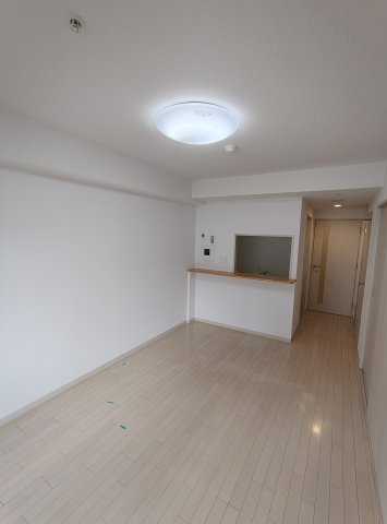 神戸市中央区元町通６丁目の賃貸マンションの居間・リビング