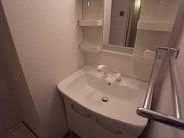 ヴィラヌーブ本山の洗面所