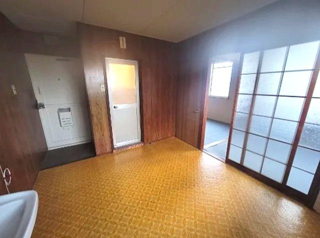 神戸市中央区大日通２丁目の賃貸マンションの居間・リビング