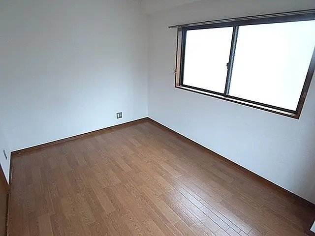神戸市灘区篠原中町３丁目の賃貸マンションの居間・リビング